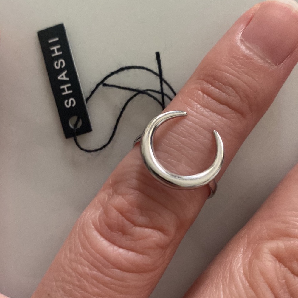 SASHI White Gold ring, sz 6 and 7